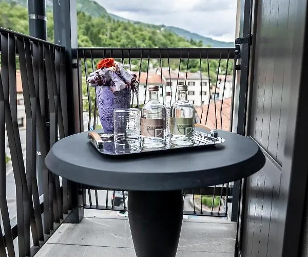 Hotel Hvala Superior - Topli Val 3*